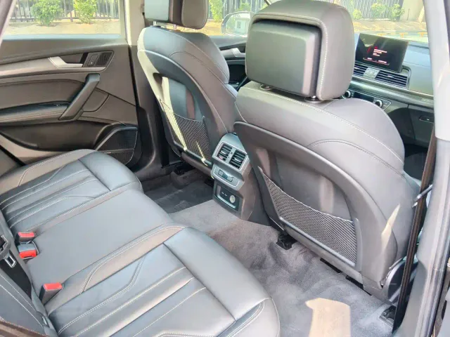 Audi Q5L — Фото автомобиля 8
