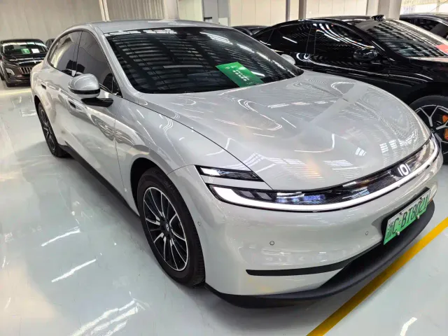 Changan Qiyuan A06 — Фото автомобиля 4
