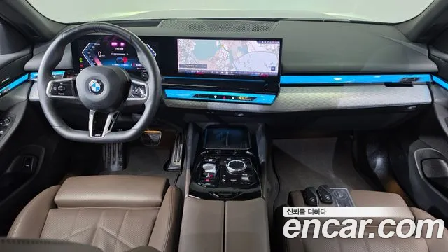BMW 5 Series G60 — Фото автомобиля 10