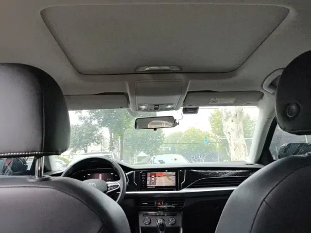 Volkswagen Passat — Фото автомобиля 17