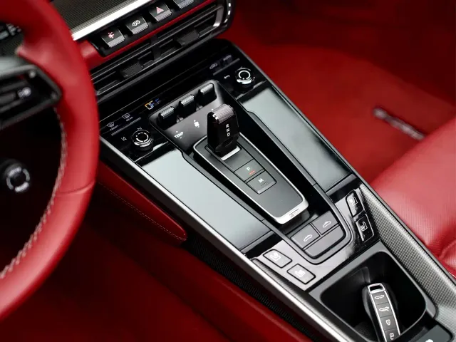 Porsche 911 — Фото автомобиля 12