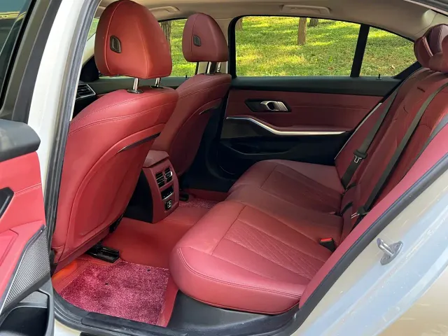 BMW 3 Series — Фото автомобиля 5