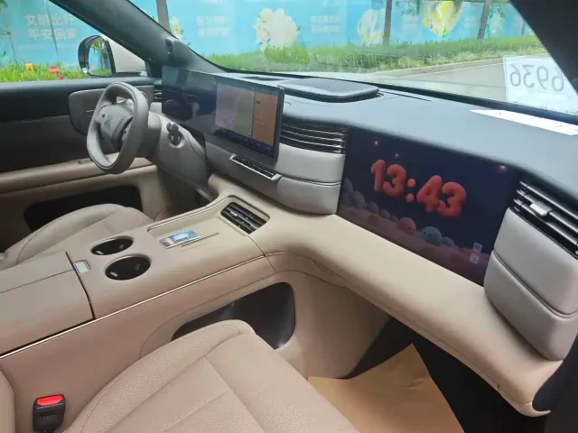 IM Motors LS8 — Фото автомобиля 5