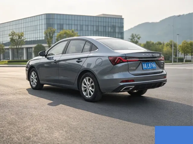 Roewe i5 — Фото автомобиля 5