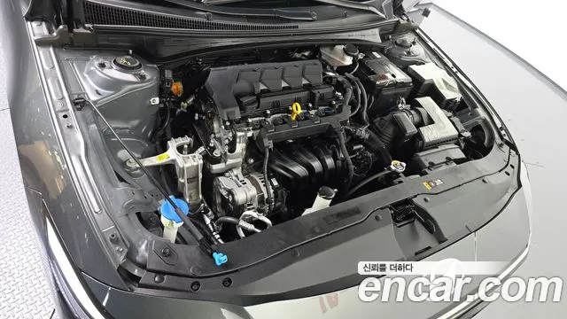 Hyundai Avante CN7 — Фото автомобиля 6
