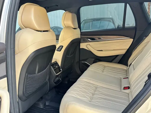 Geely Xingyue L — Фото автомобиля 5