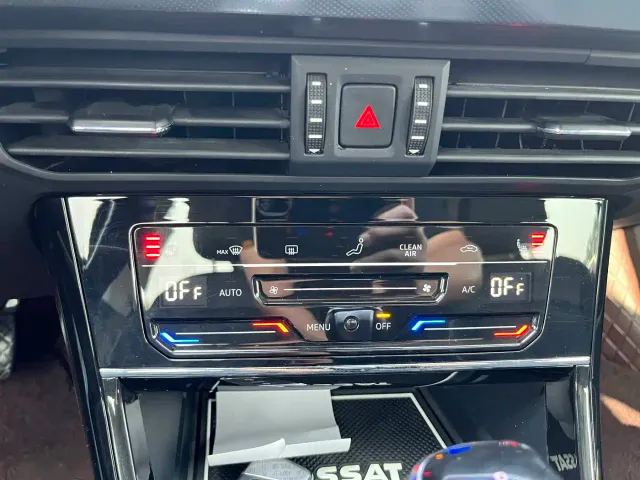 Volkswagen Passat — Фото автомобиля 9