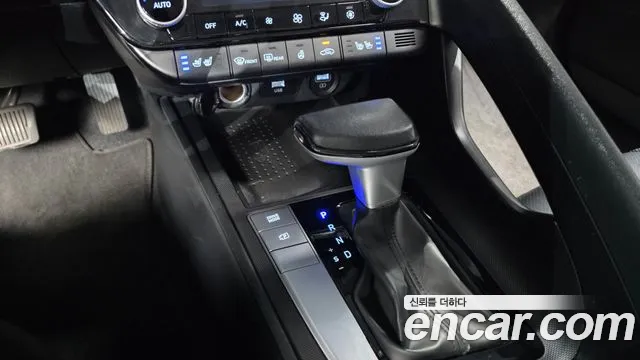 Hyundai AVANTE Avante (CN7) — Фото автомобиля 9