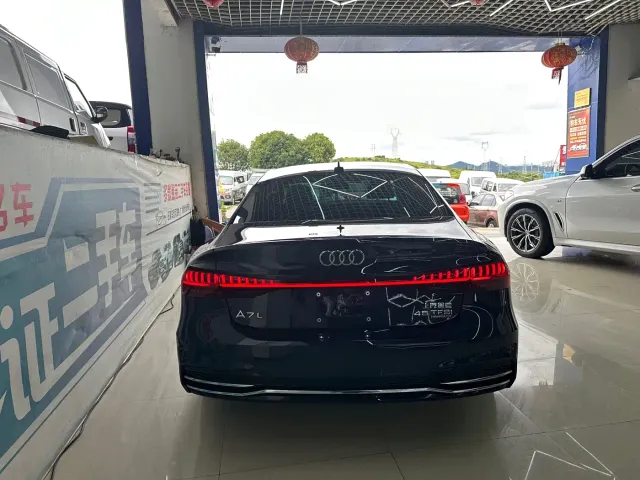 Audi A7L — Фото автомобиля 6