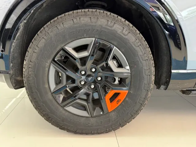 Ford Explorer — Фото автомобиля 22
