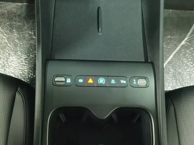 BYD Seal 05 DM-i — Фото автомобиля 10