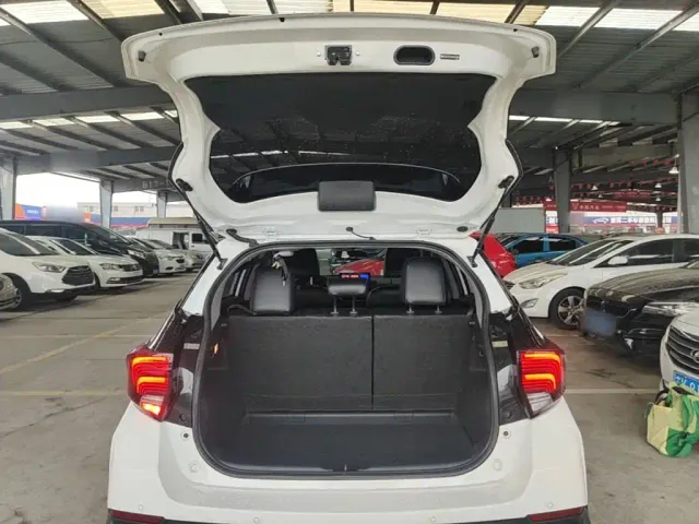 Toyota YARiS L Zhi Xuan — Фото автомобиля 18