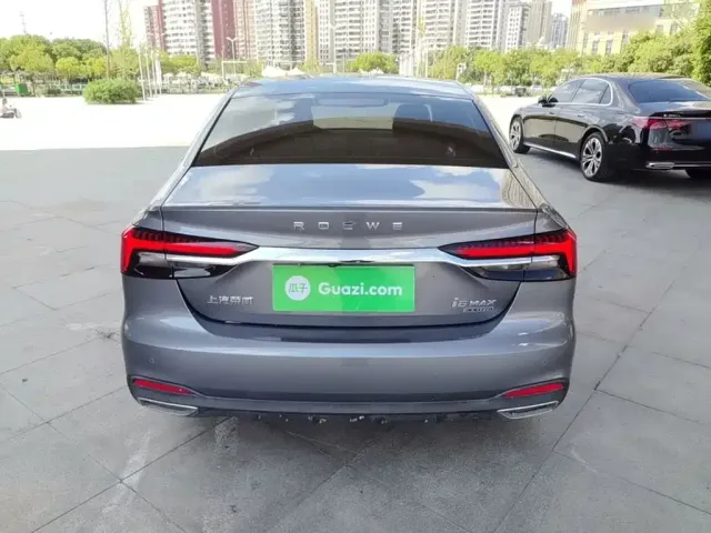 Roewe i6 MAX — Фото автомобиля 3