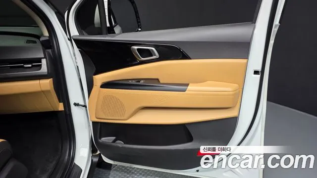 Kia Carnival — Фото автомобиля 14