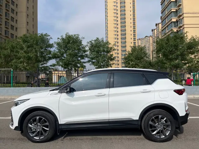 Geely Binyue — Фото автомобиля 13