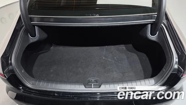 Hyundai Grandeur GN7 — Фото автомобиля 25