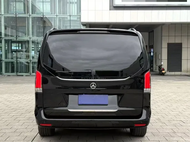 Mercedes-Benz V-Class — Фото автомобиля 8