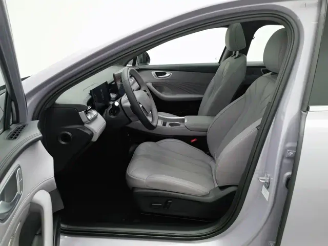 Roewe M7 DMH — Фото автомобиля 10
