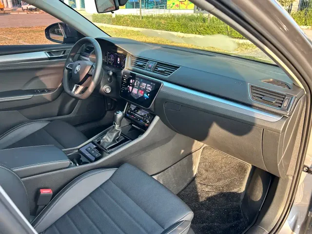 Skoda Superb — Фото автомобиля 14