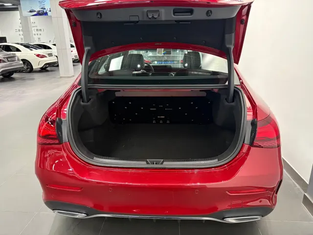 Mercedes-Benz A-Class — Фото автомобиля 11