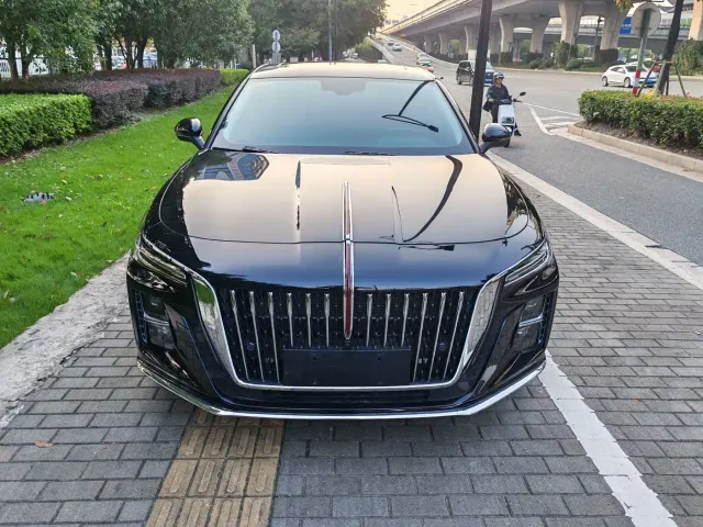 Hongqi H5 — Фото автомобиля 2
