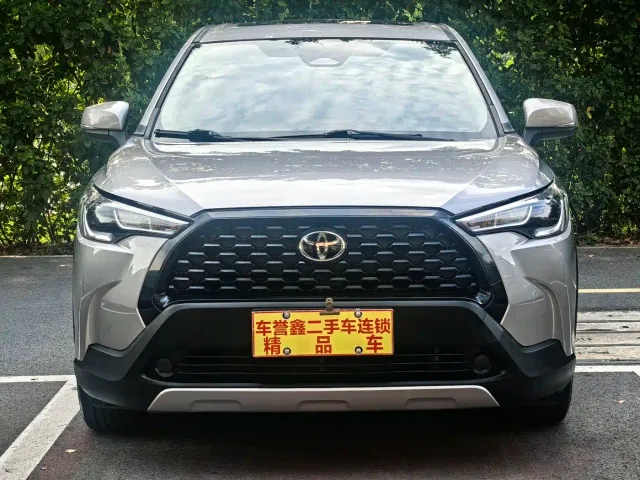 Toyota Corolla Cross — Фото автомобиля 2