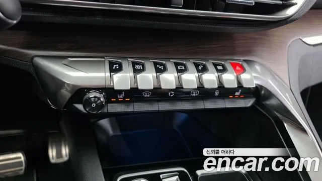 Peugeot 5008 — Фото автомобиля 23