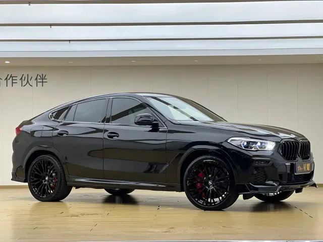 Фотография автомобиля — BMW X6
