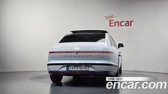 Hyundai Grandeur GN7 — Фото автомобиля 4