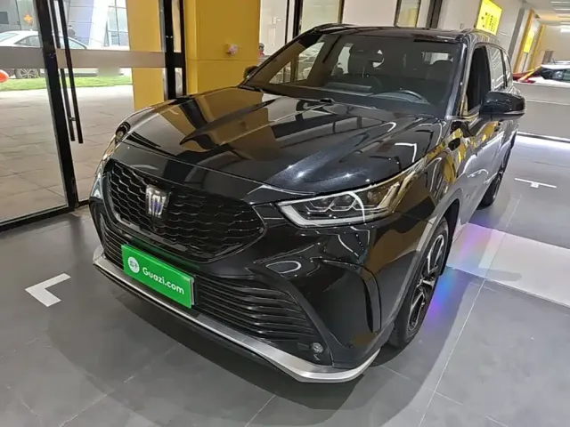 Фотография автомобиля — Toyota Crown Kluger