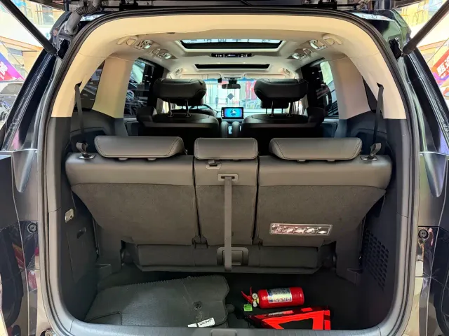 Honda Odyssey — Фото автомобиля 9