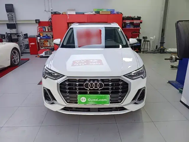 Audi Q3 — Фото автомобиля 2