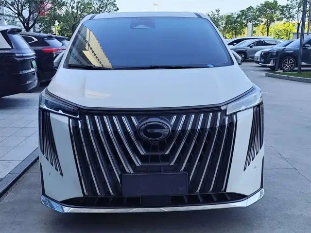 GAC Trumpchi M8 — Фото автомобиля 2