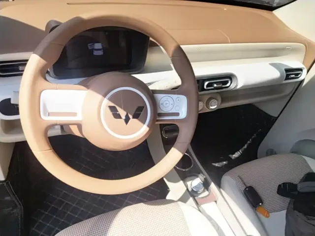 Wuling Hongguang Mini EV — Фото автомобиля 5