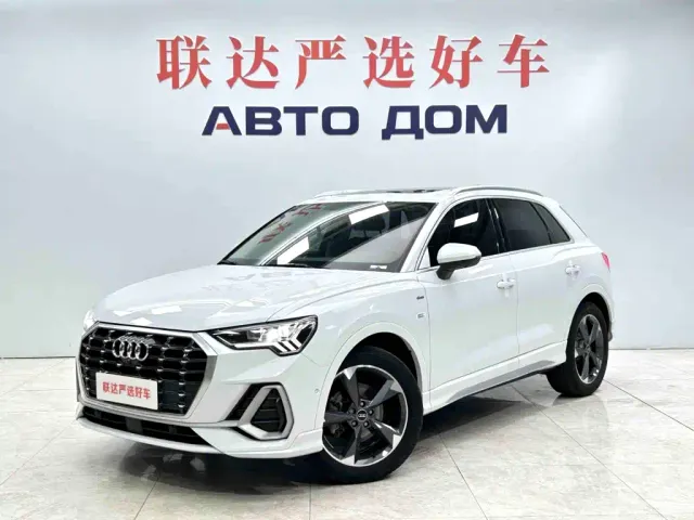 Фотография автомобиля — Audi Q3
