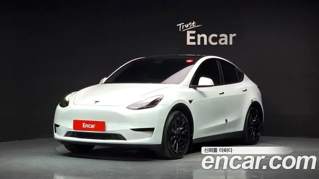 Фотография автомобиля — Tesla Model Y
