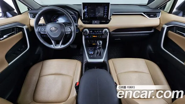 Toyota RAV4 — Фото автомобиля 7
