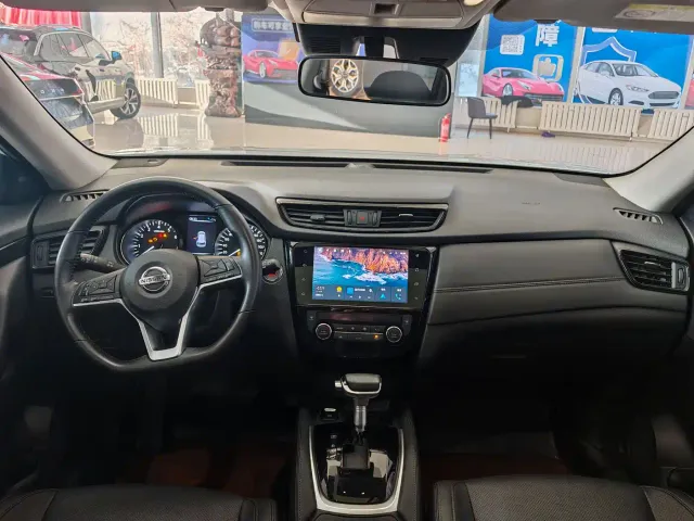 Nissan X-Trail — Фото автомобиля 15