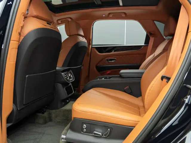 Bentley Bentayga — Фото автомобиля 14