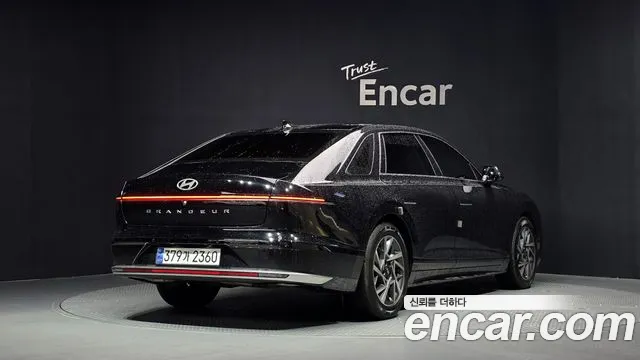 Hyundai Grandeur Grandeur (GN7) 2.5 Бензин 2WD — Фото автомобиля 2