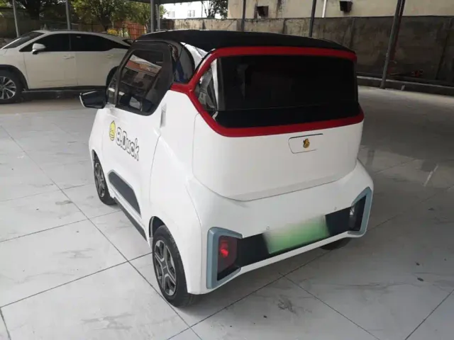 Wuling NanoEV — Фото автомобиля 4