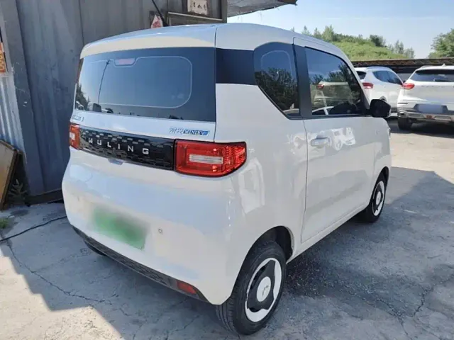 Wuling Hongguang Mini EV — Фото автомобиля 4