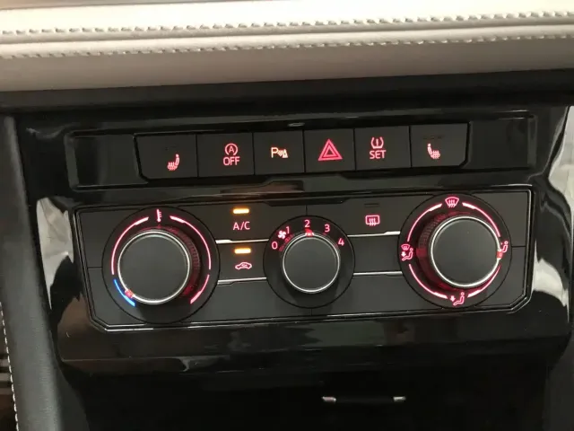 Jetta Jetta VS7 2023 280TSI Auto Highlight Comfort Edition — Фото автомобиля 15