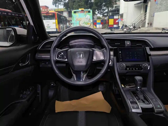 Honda Civic — Фото автомобиля 11