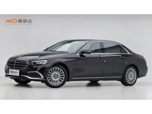 Фотография автомобиля — Mercedes-Benz E-Class
