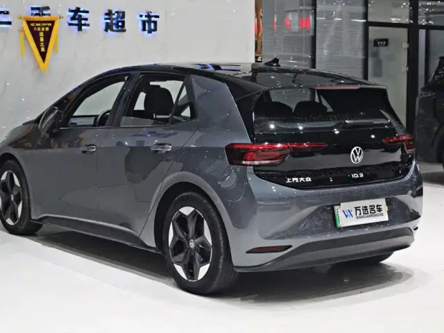 Volkswagen ID.3 — Фото автомобиля 15