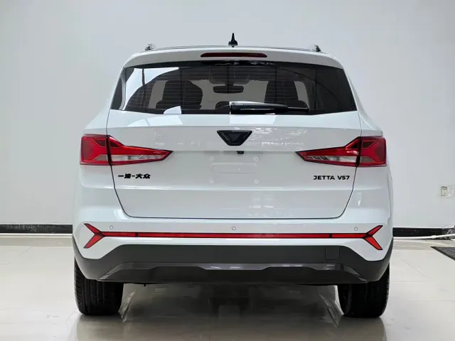 Jetta VS7 — Фото автомобиля 5