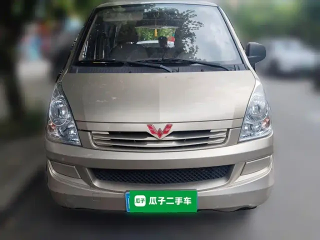 Wuling Rongguang — Фото автомобиля 23