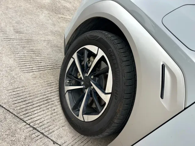 GAC Aion Y — Фото автомобиля 23