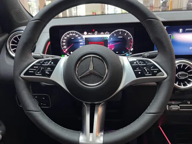 Mercedes-Benz GLB-Class — Фото автомобиля 8